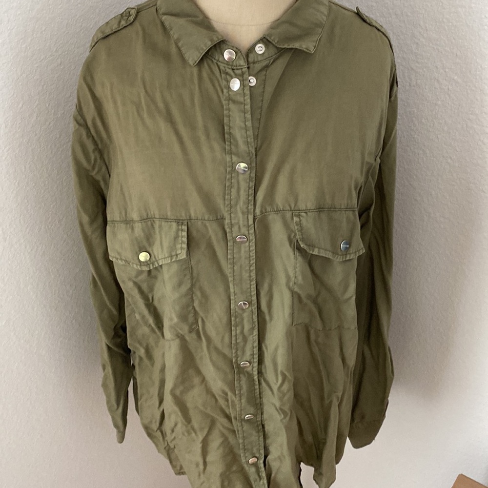 Sanctuary olive green button up blouse